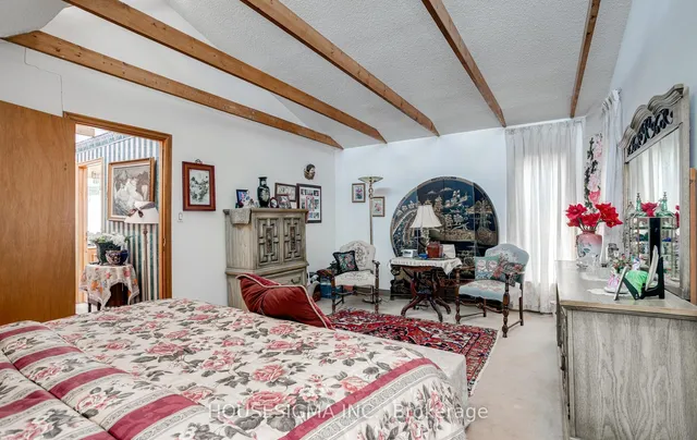 Additional image 25 of 261 Johnston Ave