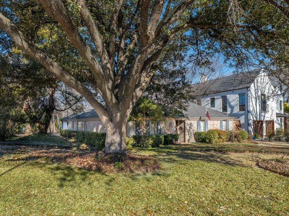 6805 Carolyncrest Dr, Dallas, TX 75214