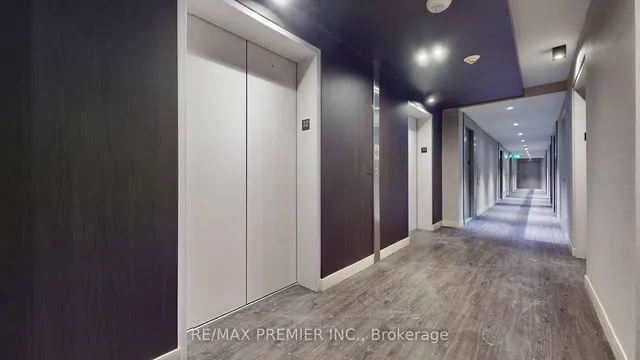 Additional image 33 of 19 Western Battery Rd Unit 3203