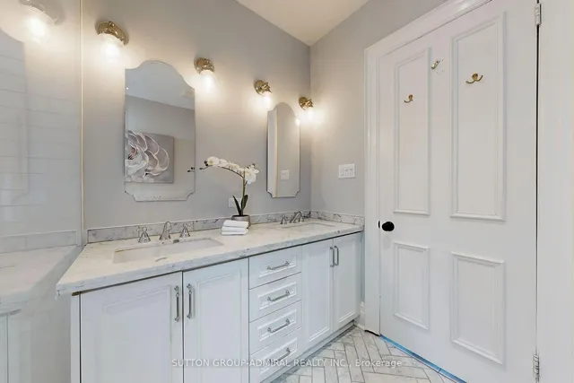 Additional image 24 of 426 Wellesley St