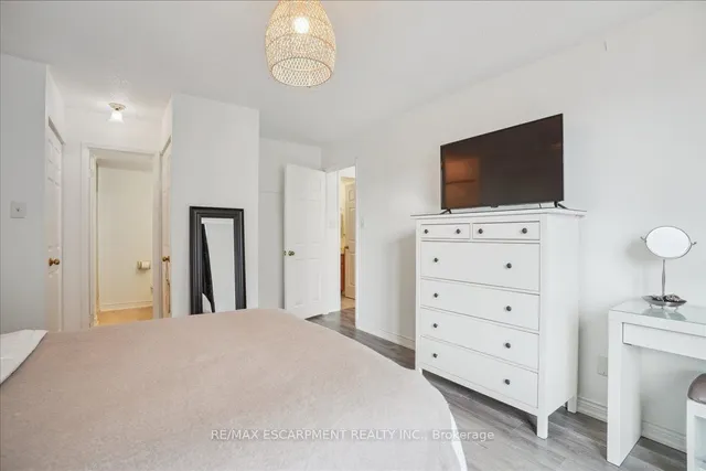 Additional image 15 of 432 Main St Unit 504