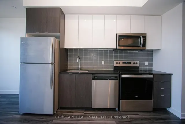 Additional image 2 of 859 The Queensway N/A Unit 221