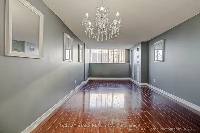 Additional image 20 of 10 Tapscott Rd Unit 304