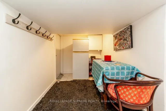 Additional image 35 of 95 Silverthorn Ave