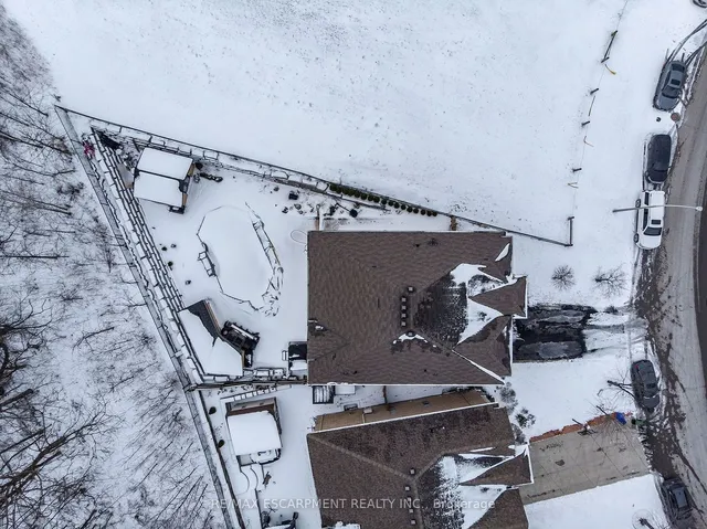 Additional image 36 of 240 CLOVERLEAF Dr