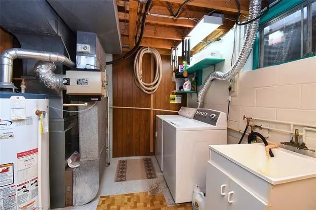 Additional image 26 of 6 Hugo Crt