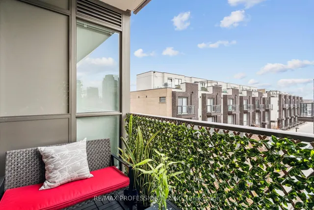 Additional image 17 of 8 Fieldway Rd Unit 303