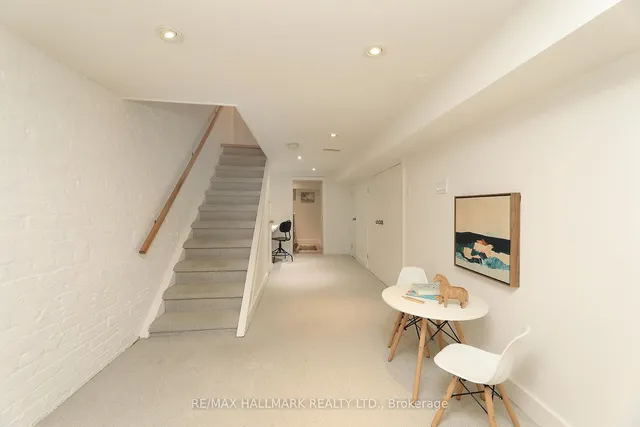 Additional image 30 of 142 Springdale Blvd