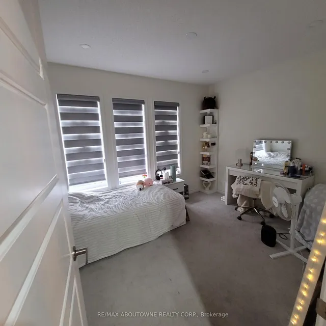 Additional image 4 of 973 Logan Dr