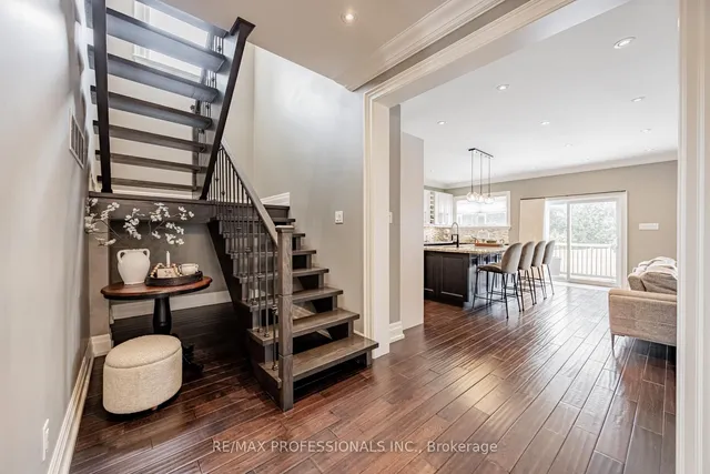 Additional image 6 of 54 Parkchester Rd