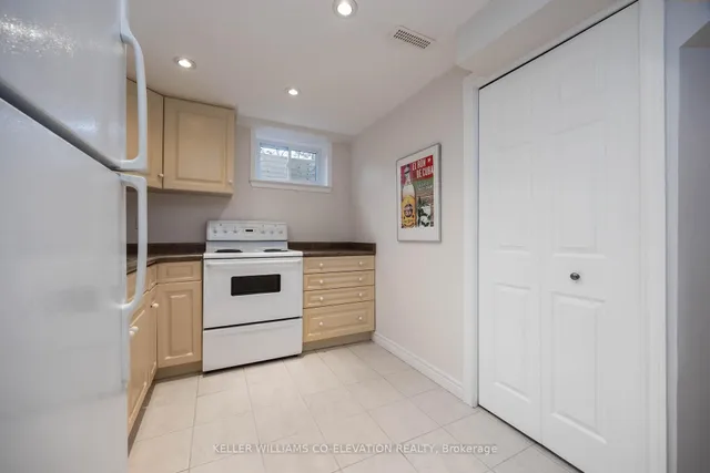 Additional image 40 of 2 Canterbury Cres