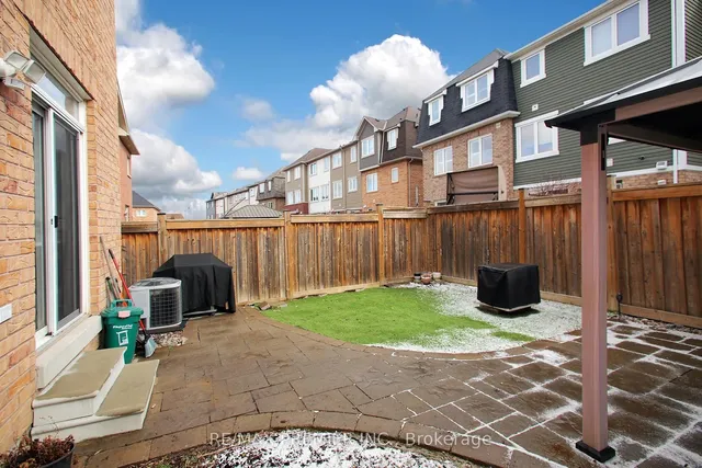 Additional image 5 of 53 Baby Pointe Tr