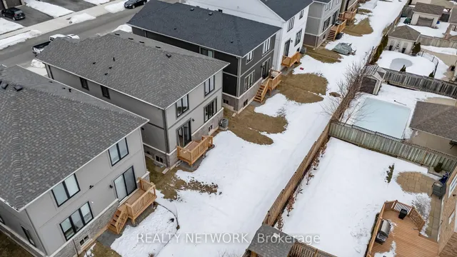 Additional image 38 of 107 Starfire Cres
