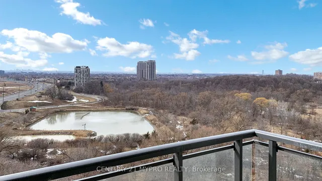 Additional image 18 of 840 Queens Plate Dr Unit 1003