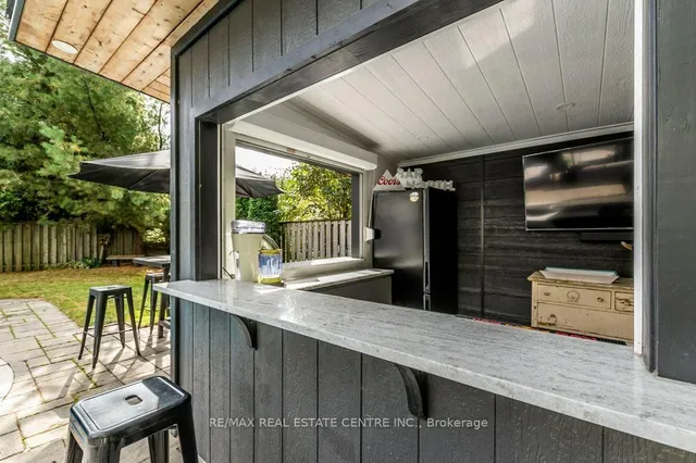 Additional image 34 of 246 Simon Dr