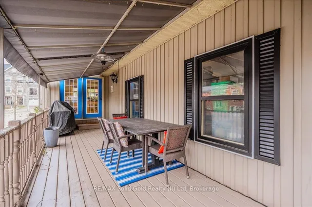 Additional image 36 of 56 Woolwich St