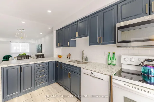 Additional image 7 of 7560 Goreway Dr Unit 18