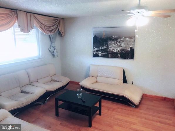 1122 W Oxford St, Philadelphia, PA 19122