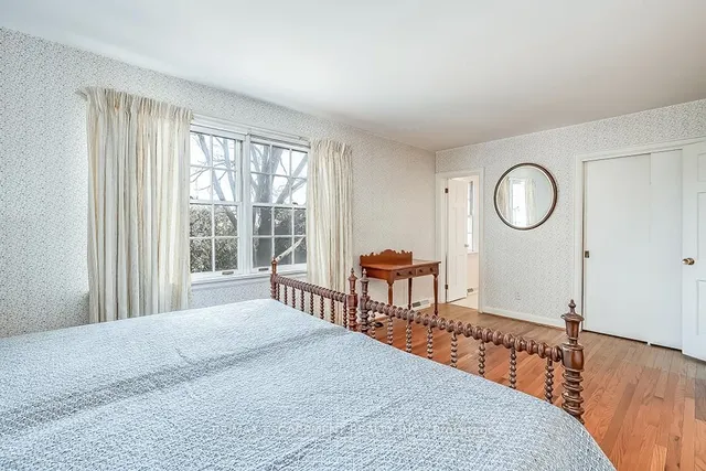 Additional image 28 of 359 Rosslyn Dr