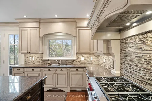 Additional image 16 of 6 Oak Hampton Blvd