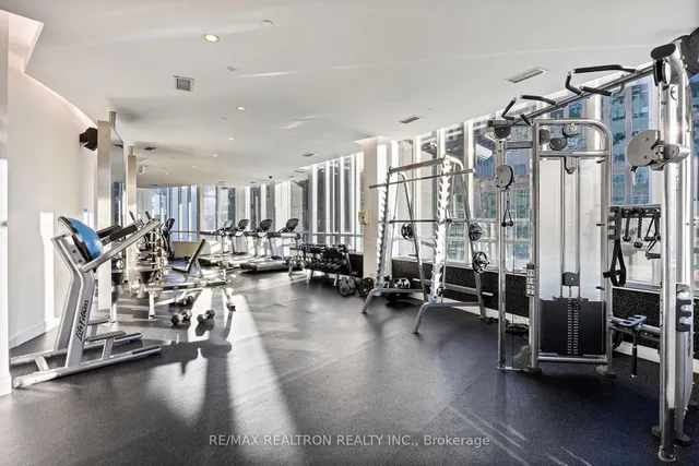 Additional image 15 of 270 Wellington St Unit 1105