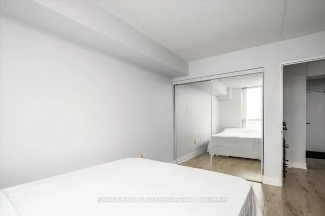 Additional image 15 of 21 Overlea Blvd Unit 506