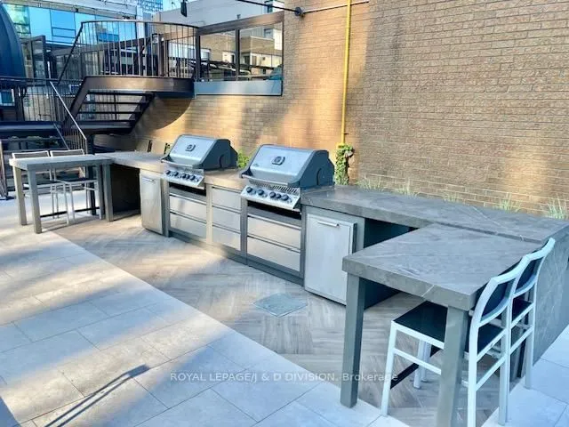 Additional image 22 of 55 Lombard St Unit 204