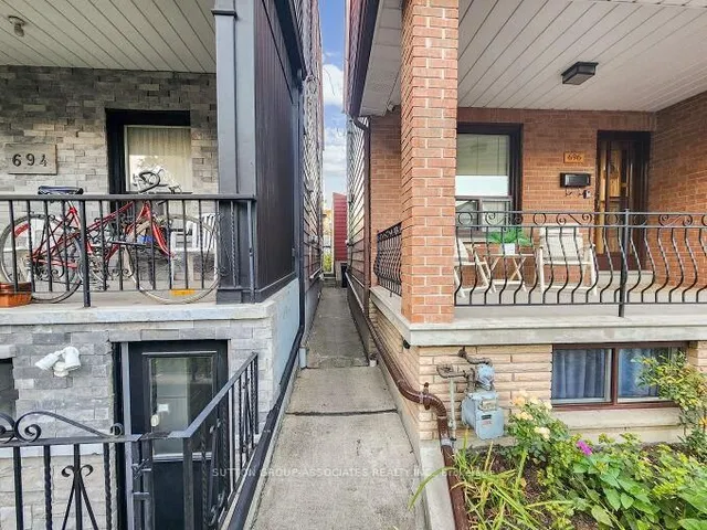 Additional image 32 of 696 Crawford St