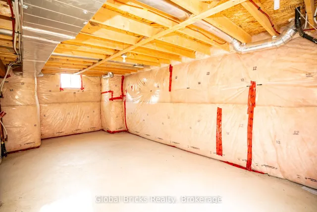 Additional image 43 of 37 Seafair Cres