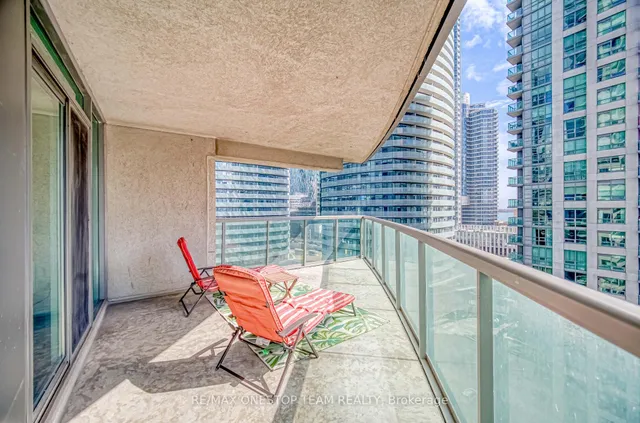 Additional image 17 of 30 Grand Trunk Cres Unit 1211