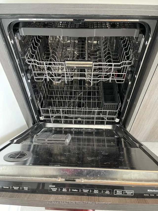 Additional image 9 of 20 Inn On The Park Dr Unit 2539