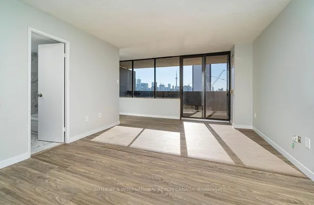 Additional image 3 of 720 Spadina Ave Unit 1004