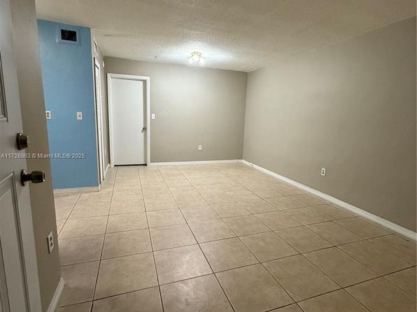 1525 NW 19th Ter APT 25, Miami, FL 33125