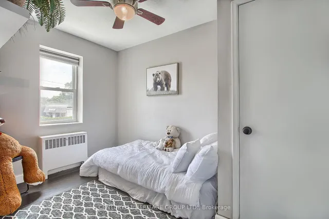 Additional image 25 of 2418 New St Unit 8