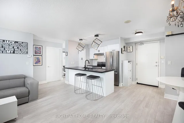 Additional image 4 of 81 Navy Wharf Crt Unit 1106