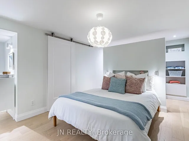 Additional image 31 of 27 Finchley Cres