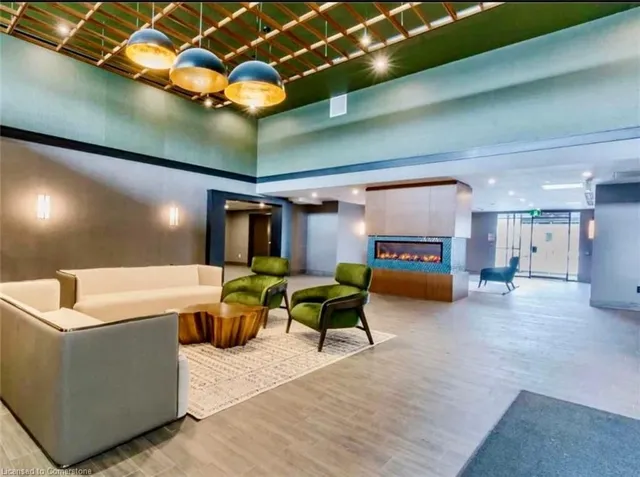 Additional image 11 of 450 Dundas Street East St Unit 233