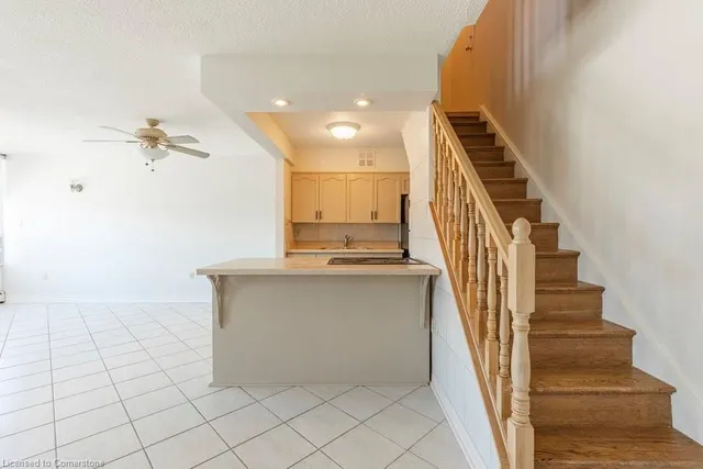 Additional image 22 of 10 John St Unit 605