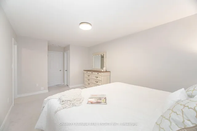 Additional image 27 of 501 Bessborough Dr