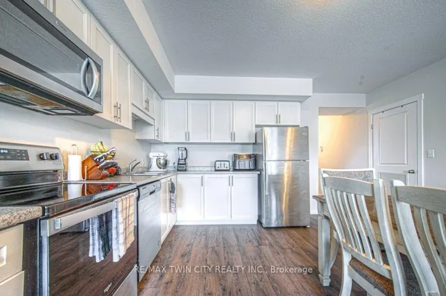 Additional image 8 of 164 Rochefort St Unit B