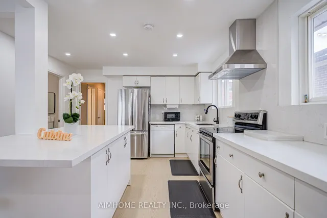 Additional image 14 of 100 Van Horne Ave