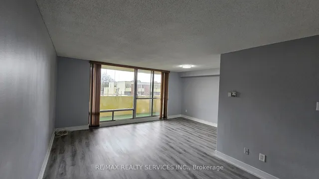 Additional image 22 of 1 Massey Sq Unit 207