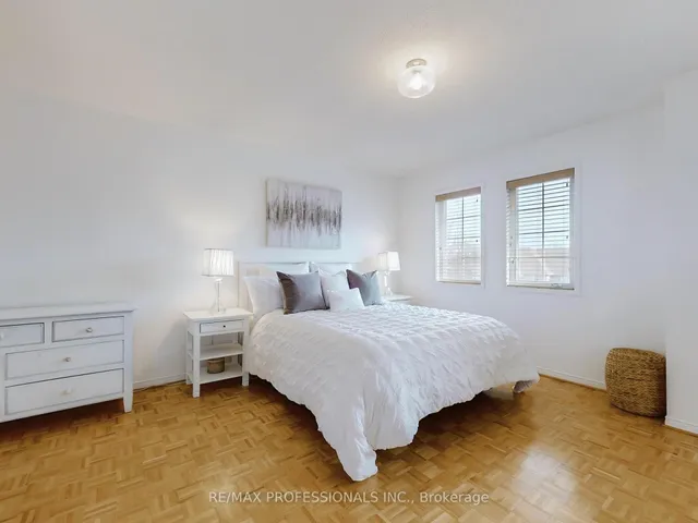 Additional image 16 of 14 Formula Crt