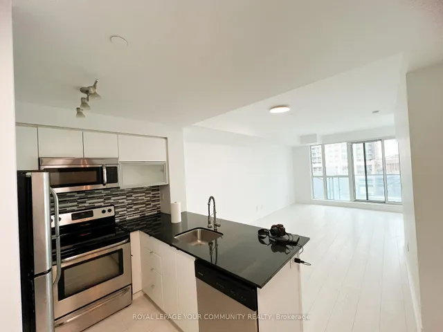 Additional image 13 of 150 East Liberty St Unit 618