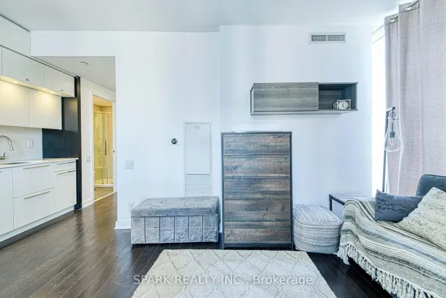 Additional image 18 of 15 Grenville St Unit 2405