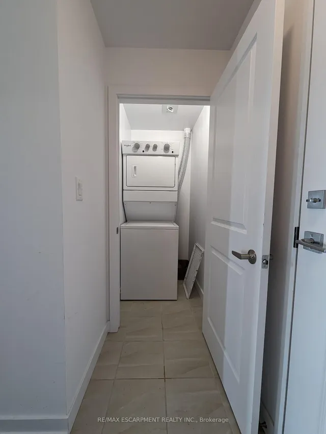 Additional image 12 of 450 Dundas St Unit 434