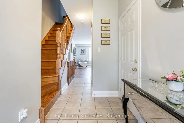 Additional image 5 of 15 Marina Point Cres