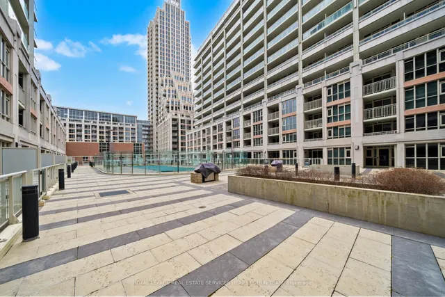 Additional image 27 of 35 Bastion St Unit 825