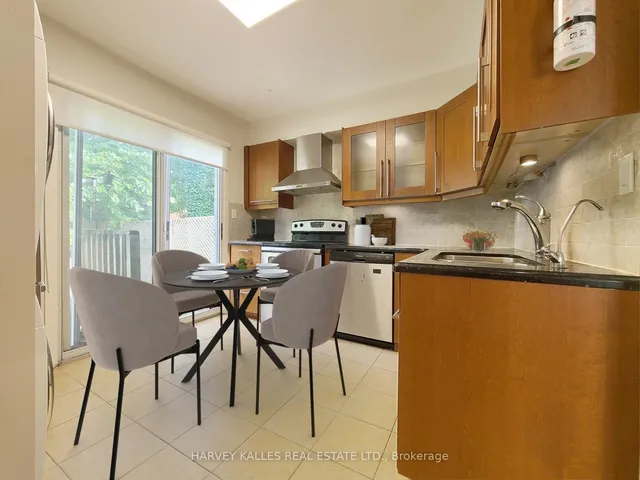 Additional image 3 of 86 Helendale Ave