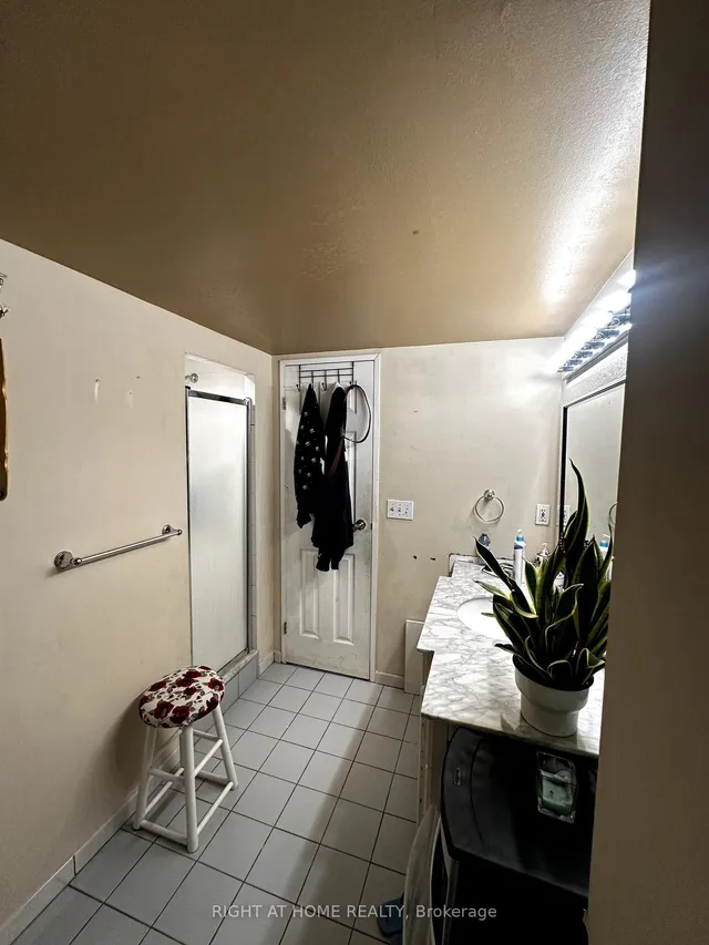 Additional image 24 of 5 Rowntree Rd Unit 404